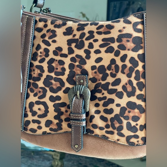 NWT Justin Shoulder Bag Cheetah Print W/Brown Trim Women’s Concealed Carry Bag - Picture 3 of 14